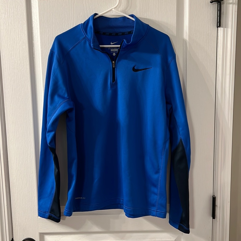 Men’s Nike Therma-fit Pullover Royal Blue Size Large. Great Condition!
